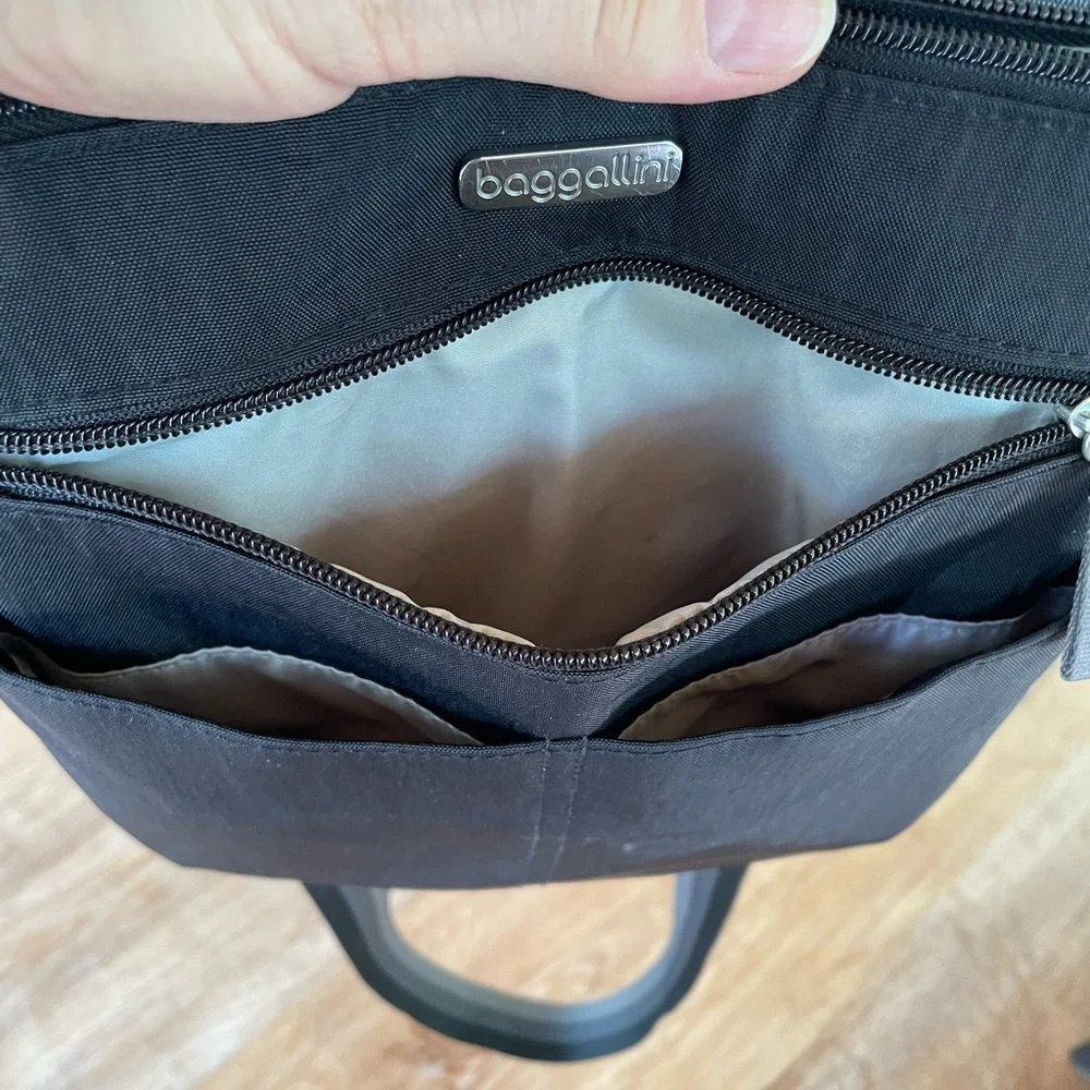 Baggallini Black Crossbody Bag